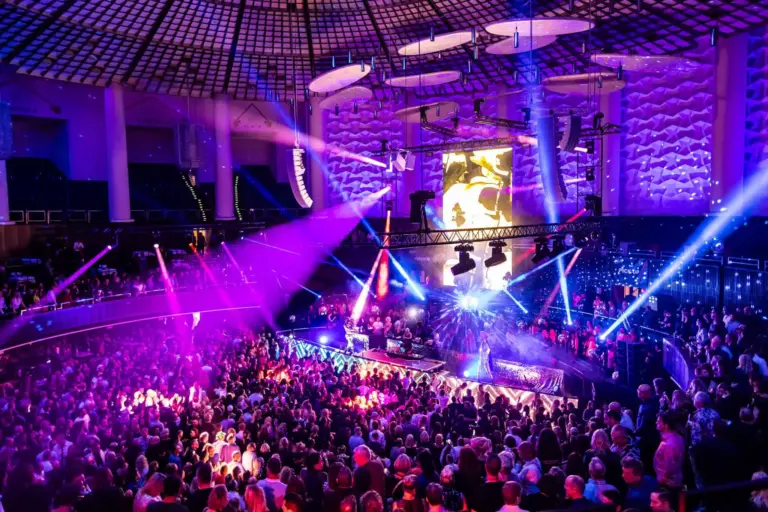 20231118_GLITTERBOX_3638